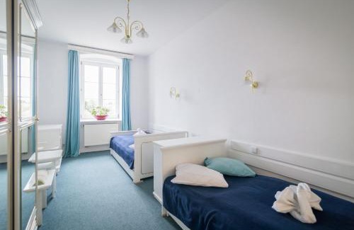 Slavonice House | Pet-Friendly Penzion U Dačické brány with Breakfast Included
