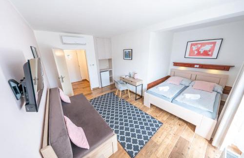 Pozlovice House | Pet-Friendly Retreat at Penzion U Přehrady with Hot Tub