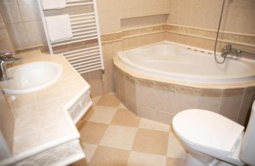 Znojmo Apartment | Family-Friendly Stay at U Radnice, Rated 9/10 by Guests