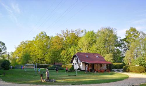 Trebon House | Pet-Friendly Retreat at Penzion U starých sádek - Rated 9.5
