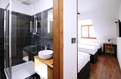 Mokra-Horakov House | Cozy Penzion u Zajíčku: Pet-Friendly Stay with Breakfast