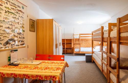 Nove Hute House | Discover Comfort at Penzion U Zpěváků with Pool & Dining