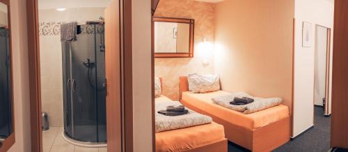 Knezeves House | Discover Penzion V Maštali: Family-Friendly Retreat