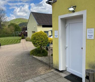 Moravska Trebova House | Family-Friendly Penzion V Podzámčí with Perfect Ratings
