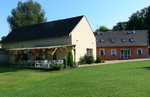 Moravska Trebova House | Family-Friendly Penzion V Podzámčí with Perfect Ratings