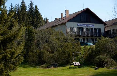 Frymburk House | Guest Rated 10/10 at Penzion Vresna - Pet Friendly Stay