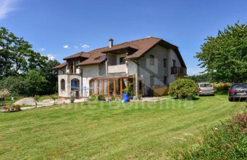 Dacice House | Cozy Penzion Za lávkami: Perfect for Families & Travelers
