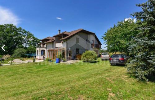 Dacice House | Cozy Penzion Za lávkami: Perfect for Families & Travelers