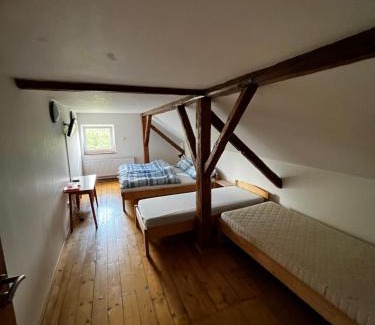 Nova Pec House | Cozy Penzion Za potokem: Pet-Friendly Retreat Awaits