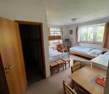 Nova Pec House | Cozy Penzion Za potokem: Pet-Friendly Retreat Awaits