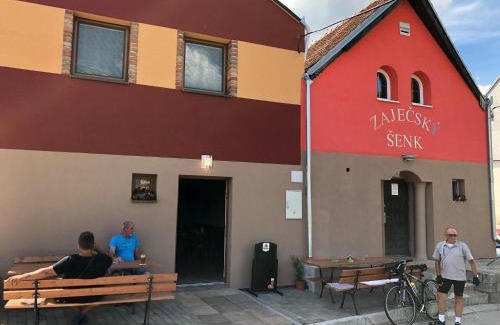 Zajeci Hotel | Inviting Penzion Zaječský šenk with Family-Friendly Amenities