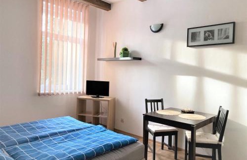 Merklin House | Discover Comfort at Penzion Zelený Háj - Pet Friendly & Pool