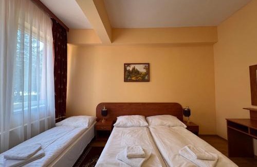 Bardejovske Kupele Hotel | Discover Penzion Zornicka: Family-Friendly Retreat with Dining