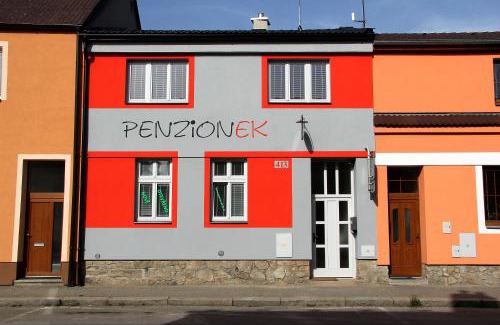 Jindrichuv Hradec House | Budget-Friendly Penzionek JH: Family Haven with Kitchen