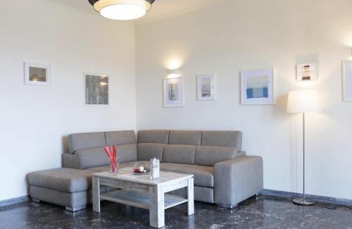 Lake Bracciano Apartment | Oceanfront Pepè Apartment with 9.4 Rating - Lago di Bracciano