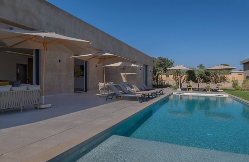 Tassoultante Villa | PEPE: Modern Villa with Private Pool & Ocean View