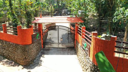 Punalur Hotel | Pepper and Clove Enclave