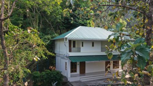 Punalur Hotel | Pepper and Clove Enclave