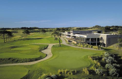 Fingal Resort | Discover Peppers Moonah Links Resort with Oceanfront Views