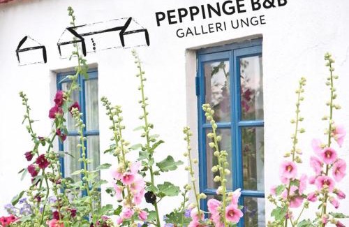 Loderup Bed & Breakfast | Cozy Peppinge Bed & Breakfast with Oceanfront Views