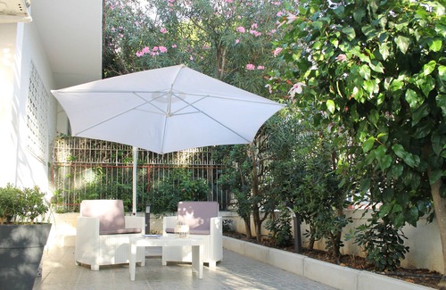 Mondello Villa | Beachside Retreat: Peppino Holiday House Near Mondello