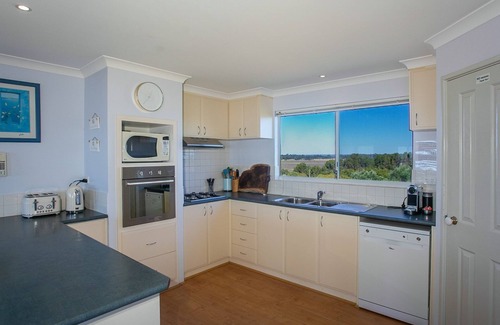 Peppermint Grove Beach House | Experience Peppy By The Sea with Oceanfront Views