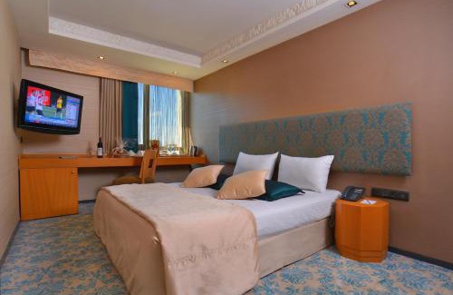 Asmali Mescit Hotel | Explore Pera Tulip Hotel & Spa with Relaxing Amenities