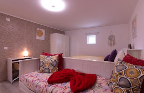 Perafita House | Eco-Friendly Perafita Yellow House – Pet & Child Friendly