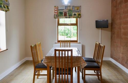 Lockerbie House | Pet-Friendly Perch Hall Cottage: A Family Retreat Awaits