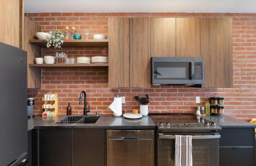 Minor House | Family-Friendly Retreat at Marion Manor by Betterstay