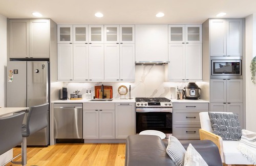 North Queen Anne House | Chic 3 BR North Queen Ann Retreat with Parking & Top Reviews