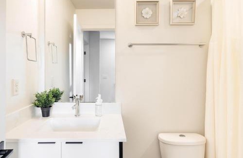 Eastlake House | Experience View on Franklin: Top-Rated Family Retreat