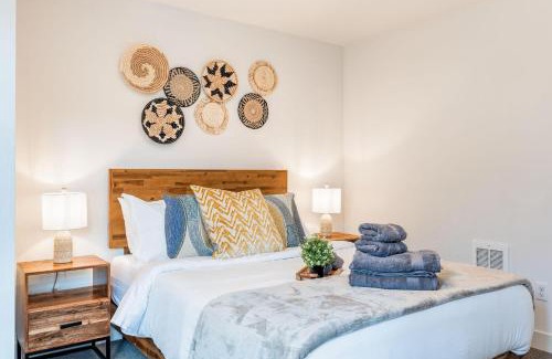 Eastlake House | Experience View on Franklin: Top-Rated Family Retreat