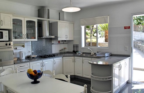 Ponta do Sol Villa | Idyllic Oceanfront Retreat with Spectacular Views | Jardim Mar