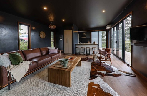 Hepburn Cottage | Scenic Retreat on Ancient Plateau with Family-Friendly Amenities