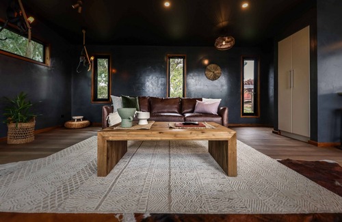 Hepburn Cottage | Scenic Retreat on Ancient Plateau with Family-Friendly Amenities