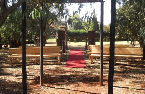 Nietverdiend Cabin | Beautiful Perdehoek Wedding Venue with Pool & Kitchen