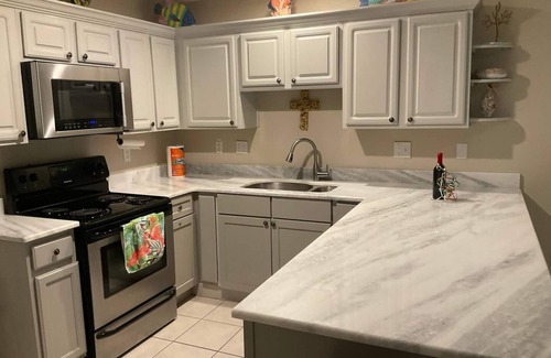 Parasol Condo | Experience Grand Caribbean East in Perdido Key, FL