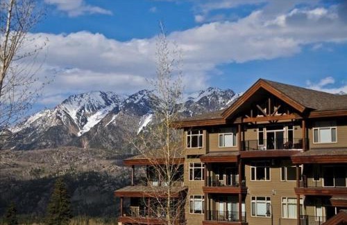 Purgatory House | Discover Peregrine Point 106: Family-Friendly with Pool