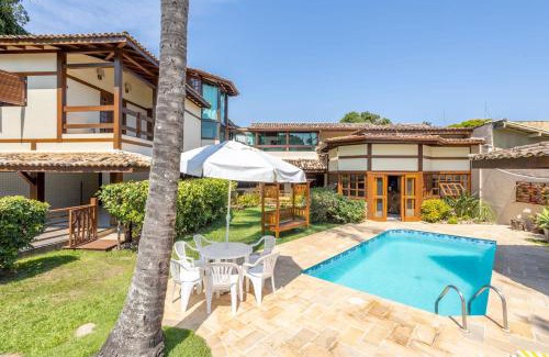 Centro Comercial House | Discover Pereque Beach House: Oceanfront Paradise Awaits