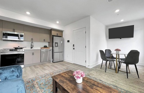 Brookland Bed & Breakfast | Scenic Unit with Breathtaking Views and Family-Friendly Perks