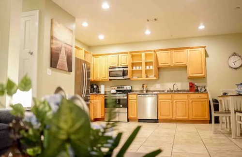 Kreole Apartment | Serene 3BR Retreat with Balcony and Strong Wi-Fi