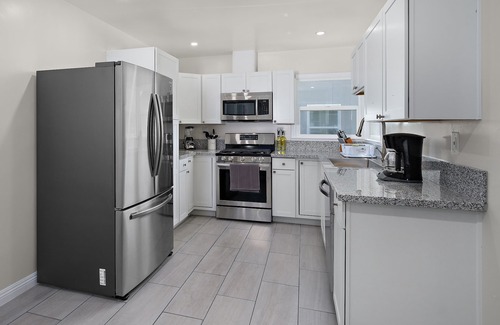 Fresno House | Ideal Spot for Business Travelers and Nature Enthusiasts