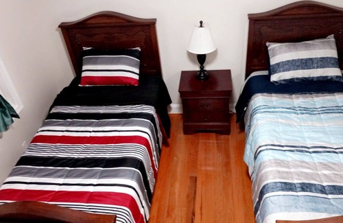Mount Pleasant Apartment | Perfect, Apartment with Queen Bed Suite with Washer-Dryer & Free Parking