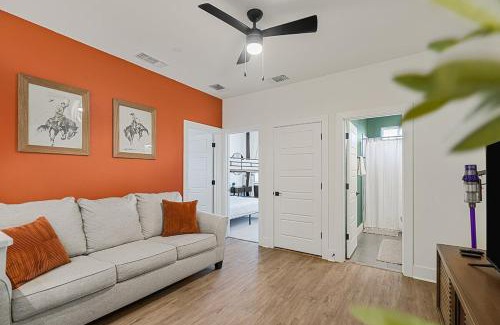 East MLK House | Perfect Austin Townhome,12 min to Downtown