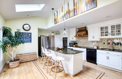 Cos Cob House | Ideal August Getaway with Heated Pool and Ocean Views