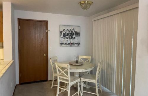 Tacoma Apartment | Inviting Brownspoint Getaway with Family & Pet-Friendly Perks