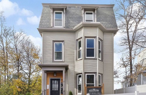 Washington Park Condo | Ideal Condo for Healthcare Workers Near Boston Hospitals