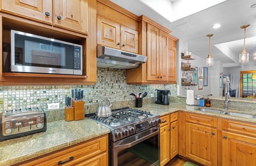 Downtown Steamboat Springs House | Idyllic Downtown Retreat Overlooking River & Park