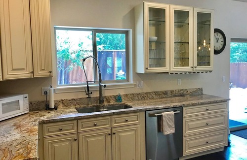 Sky Ridge House | Perfect Durango Retreat - Pet Friendly & Minutes from Downtown